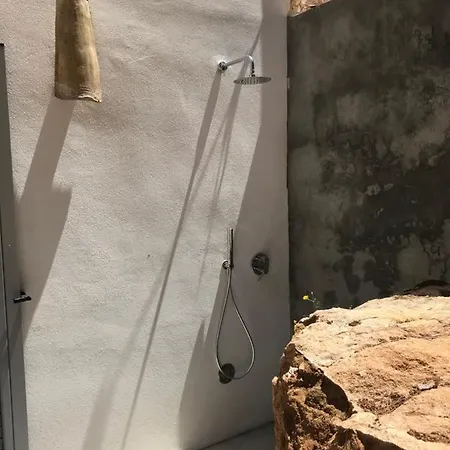 بيت ضيافة Dimora Delle Tonnare 4*