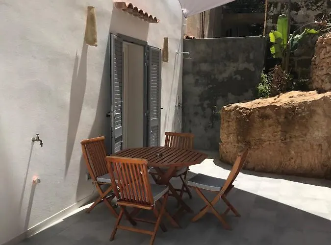 招待所 Dimora Delle Tonnare 4*